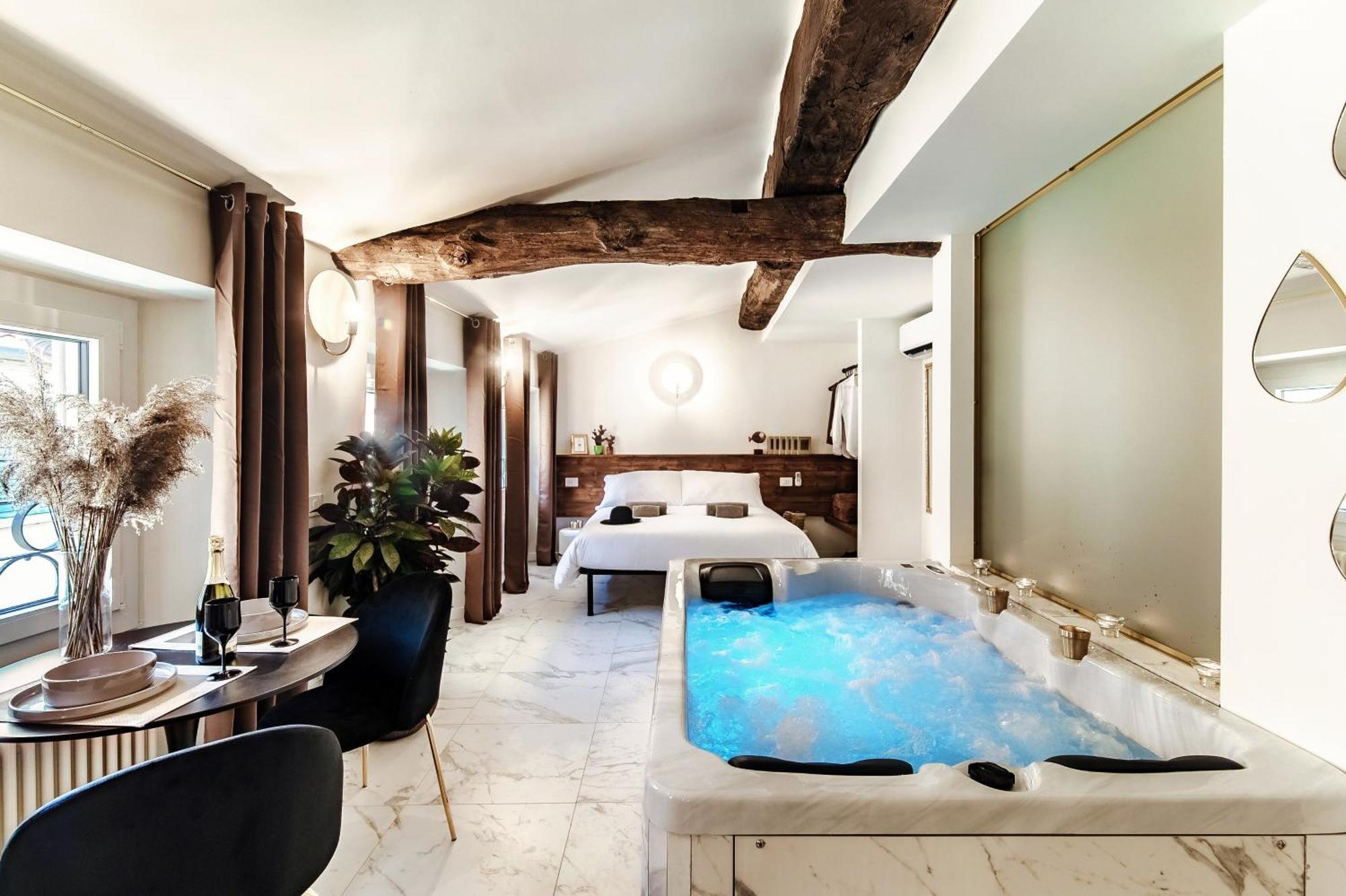 Sahara & Amazzonia Luxury Rooms- The House Of Travelers Комо Екстер'єр фото