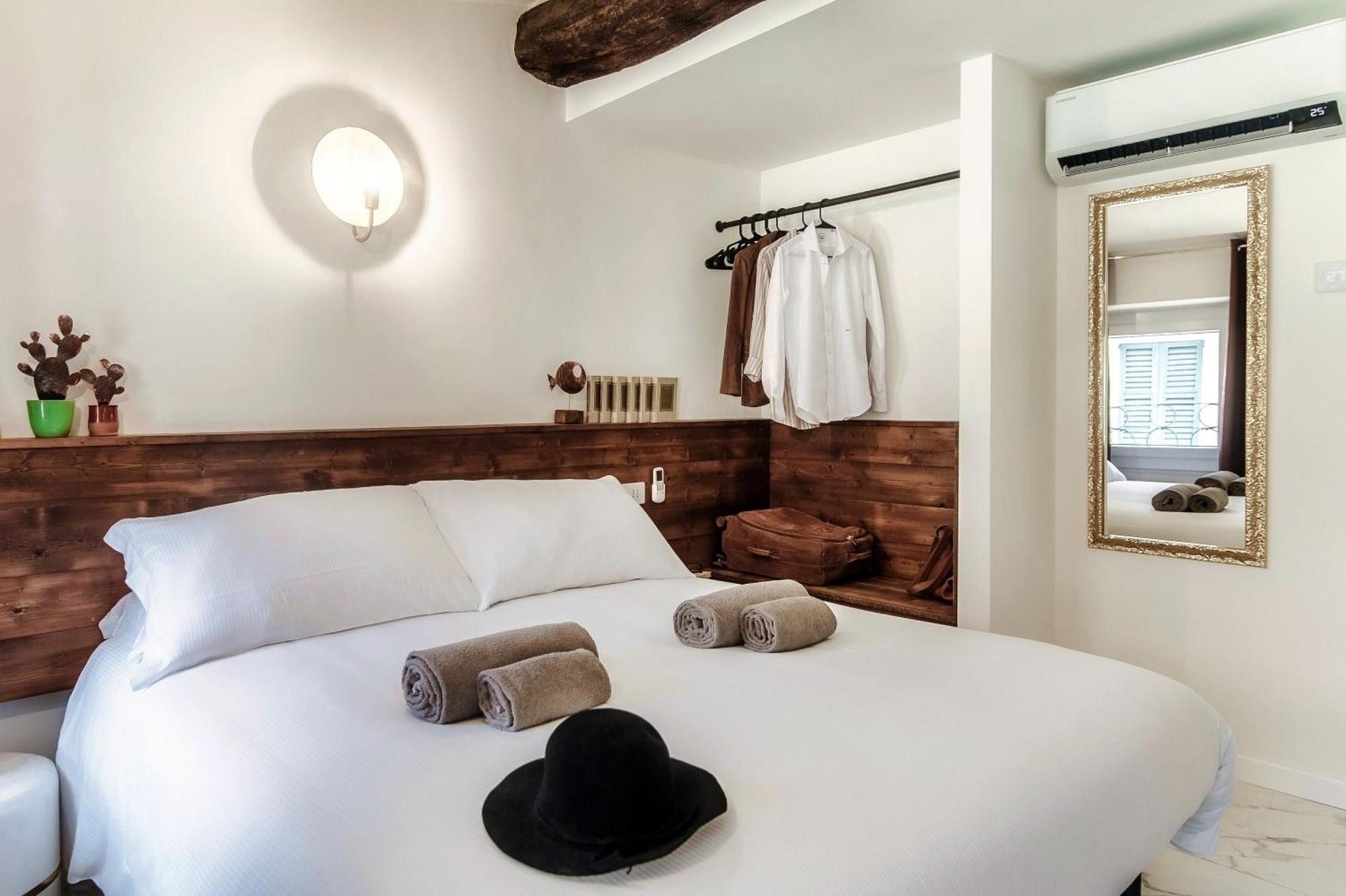 Sahara & Amazzonia Luxury Rooms- The House Of Travelers Комо Екстер'єр фото