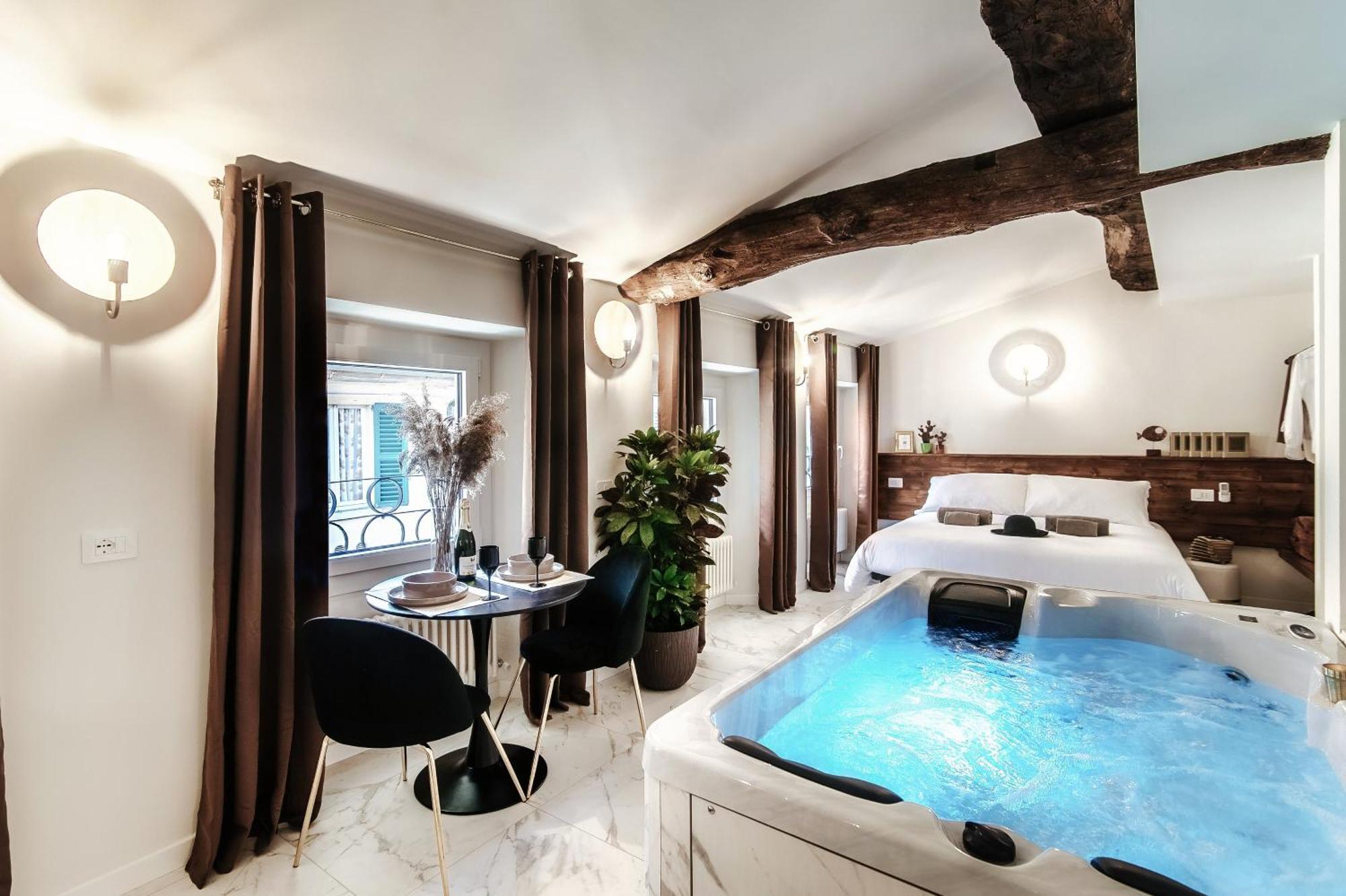 Sahara & Amazzonia Luxury Rooms- The House Of Travelers Комо Екстер'єр фото