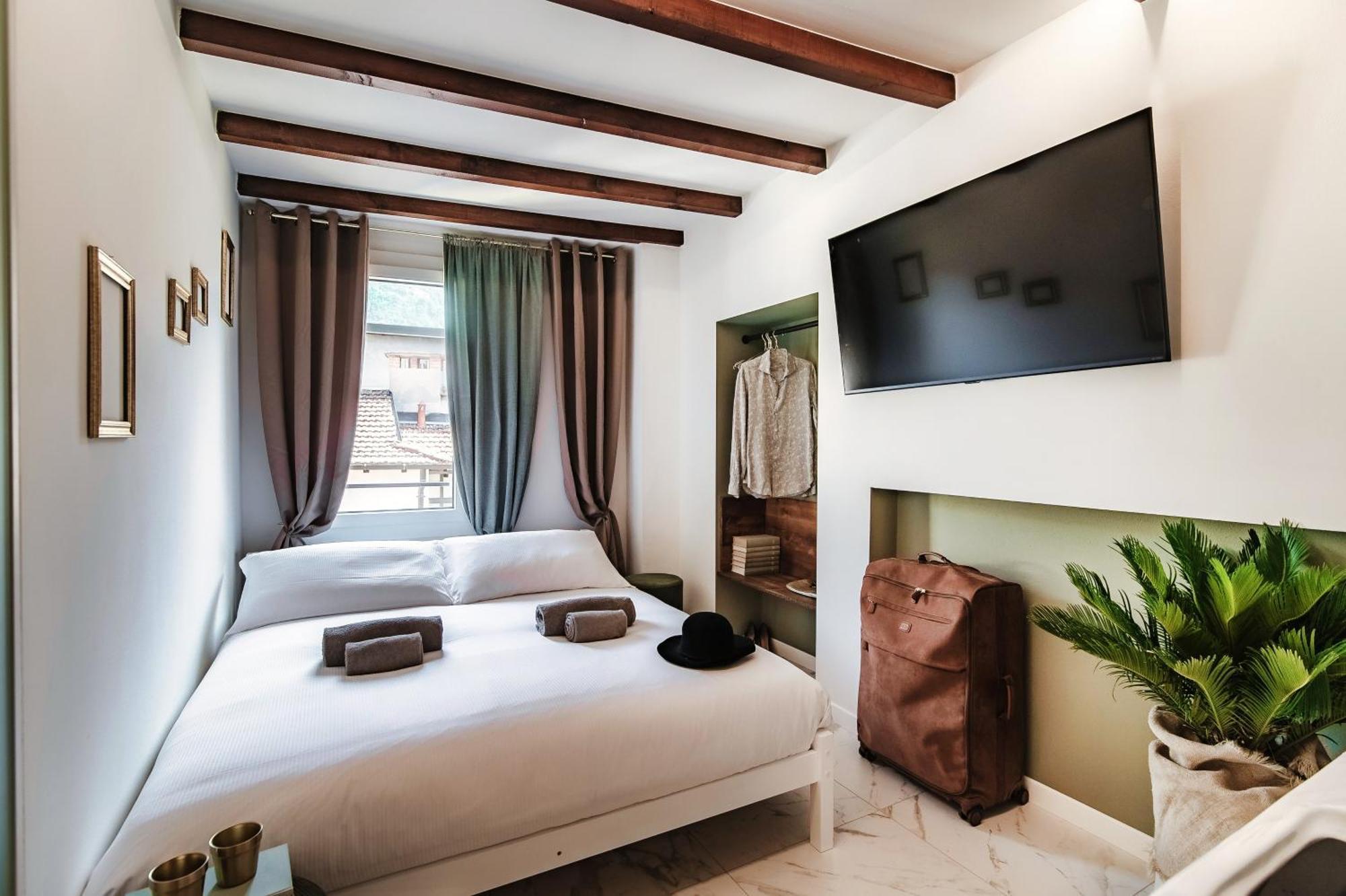 Sahara & Amazzonia Luxury Rooms- The House Of Travelers Комо Екстер'єр фото