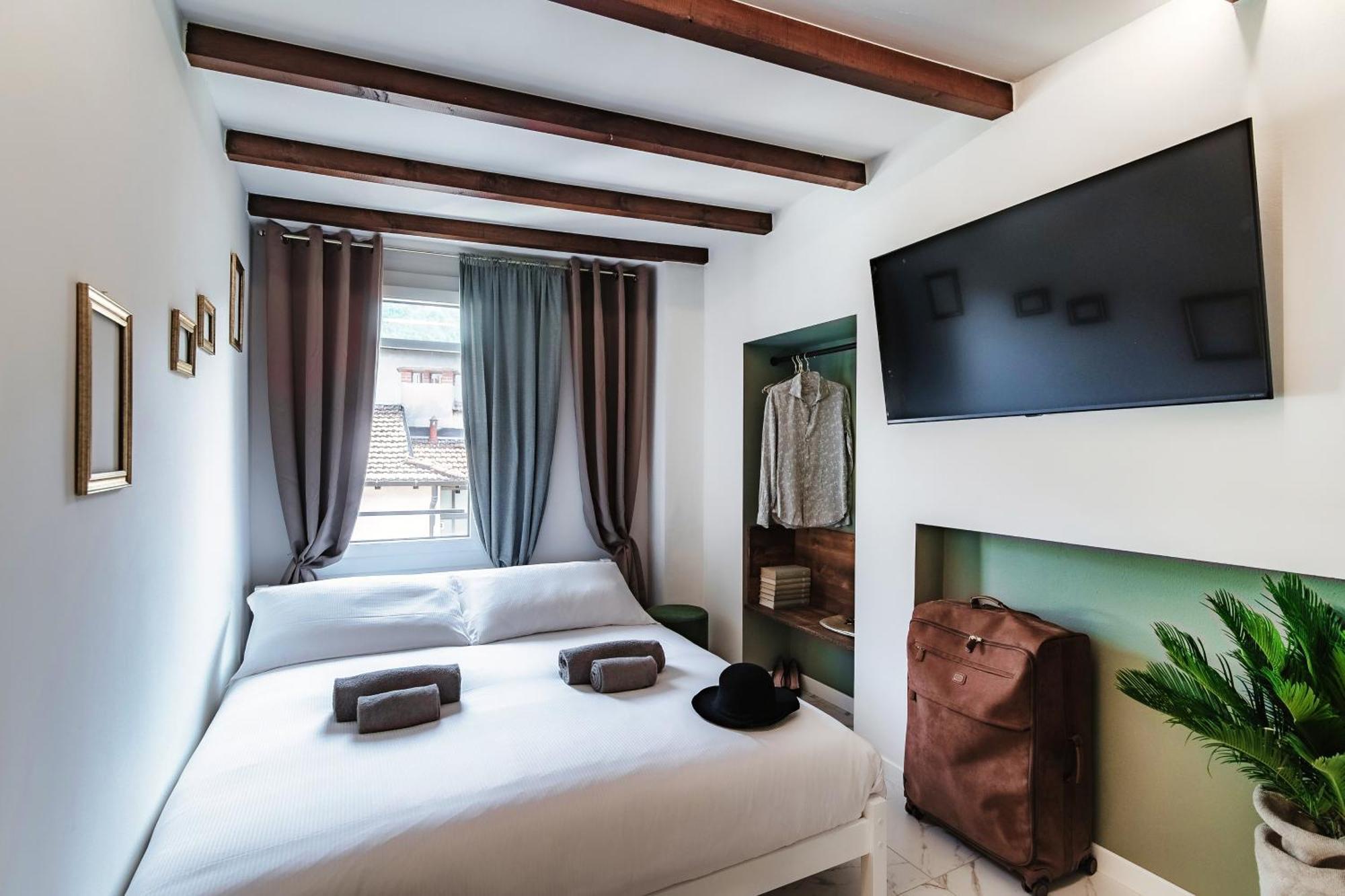 Sahara & Amazzonia Luxury Rooms- The House Of Travelers Комо Екстер'єр фото