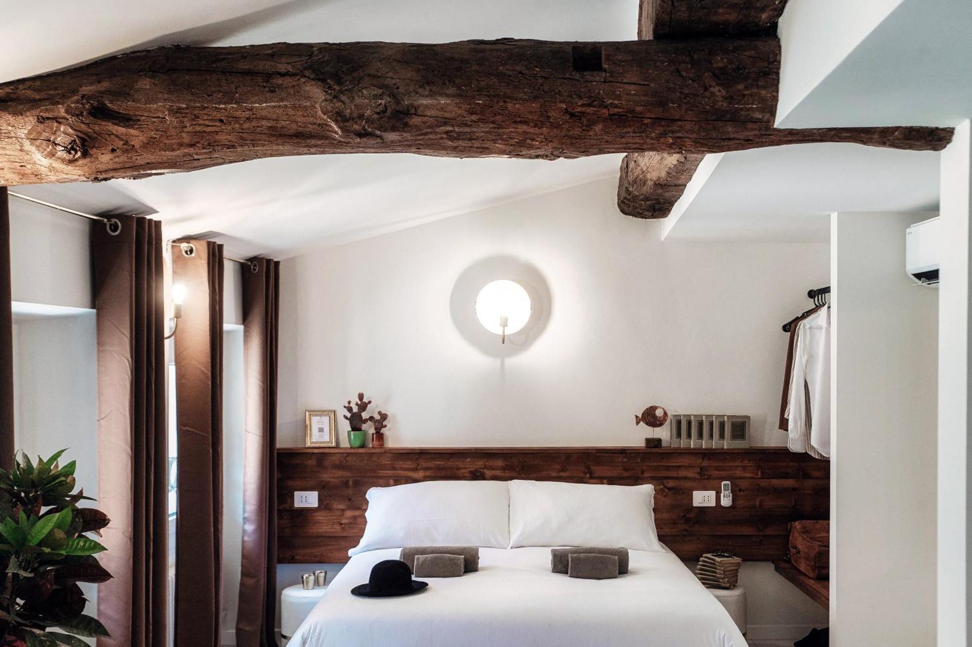 Sahara & Amazzonia Luxury Rooms- The House Of Travelers Комо Екстер'єр фото