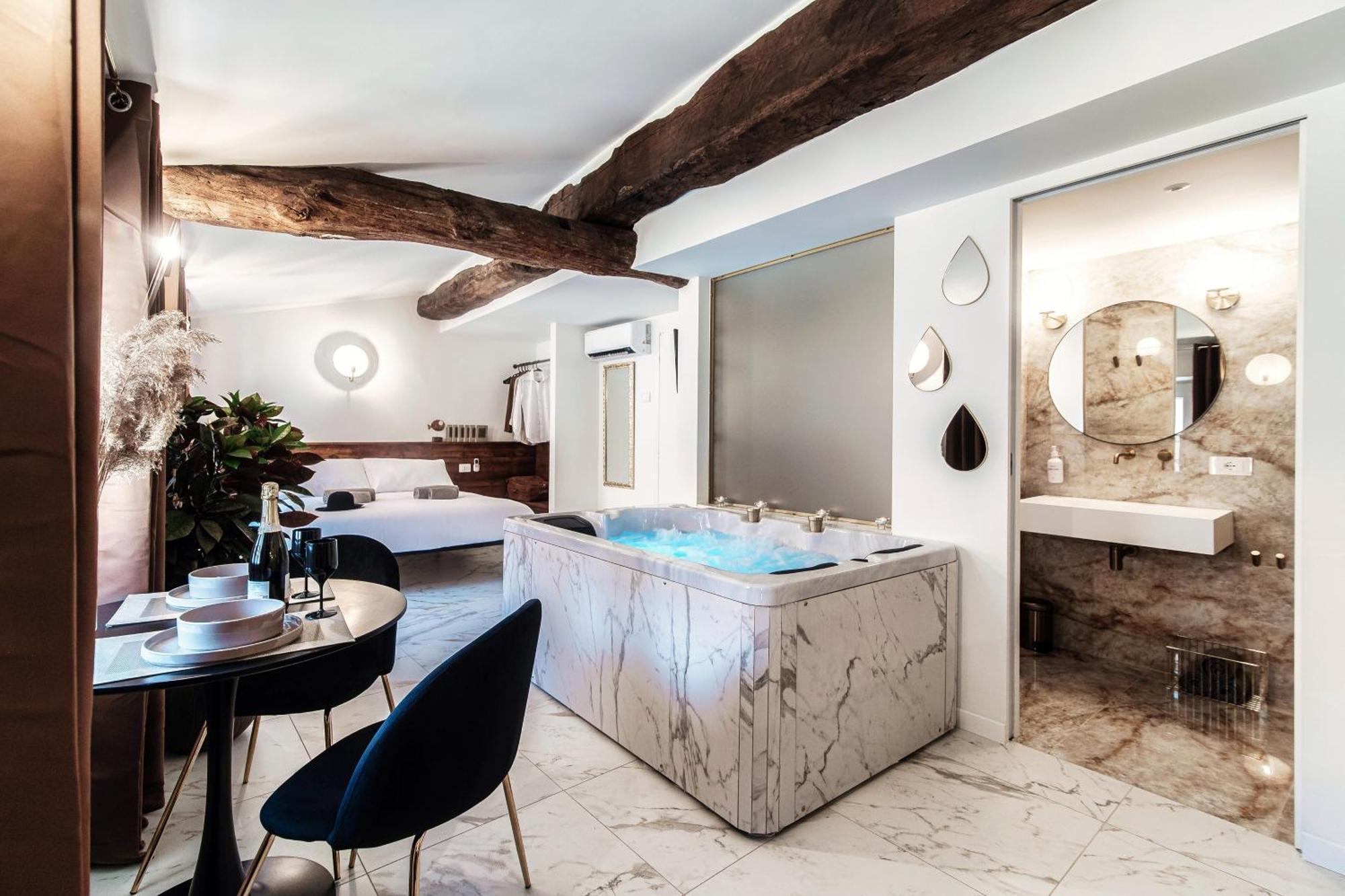 Sahara & Amazzonia Luxury Rooms- The House Of Travelers Комо Екстер'єр фото