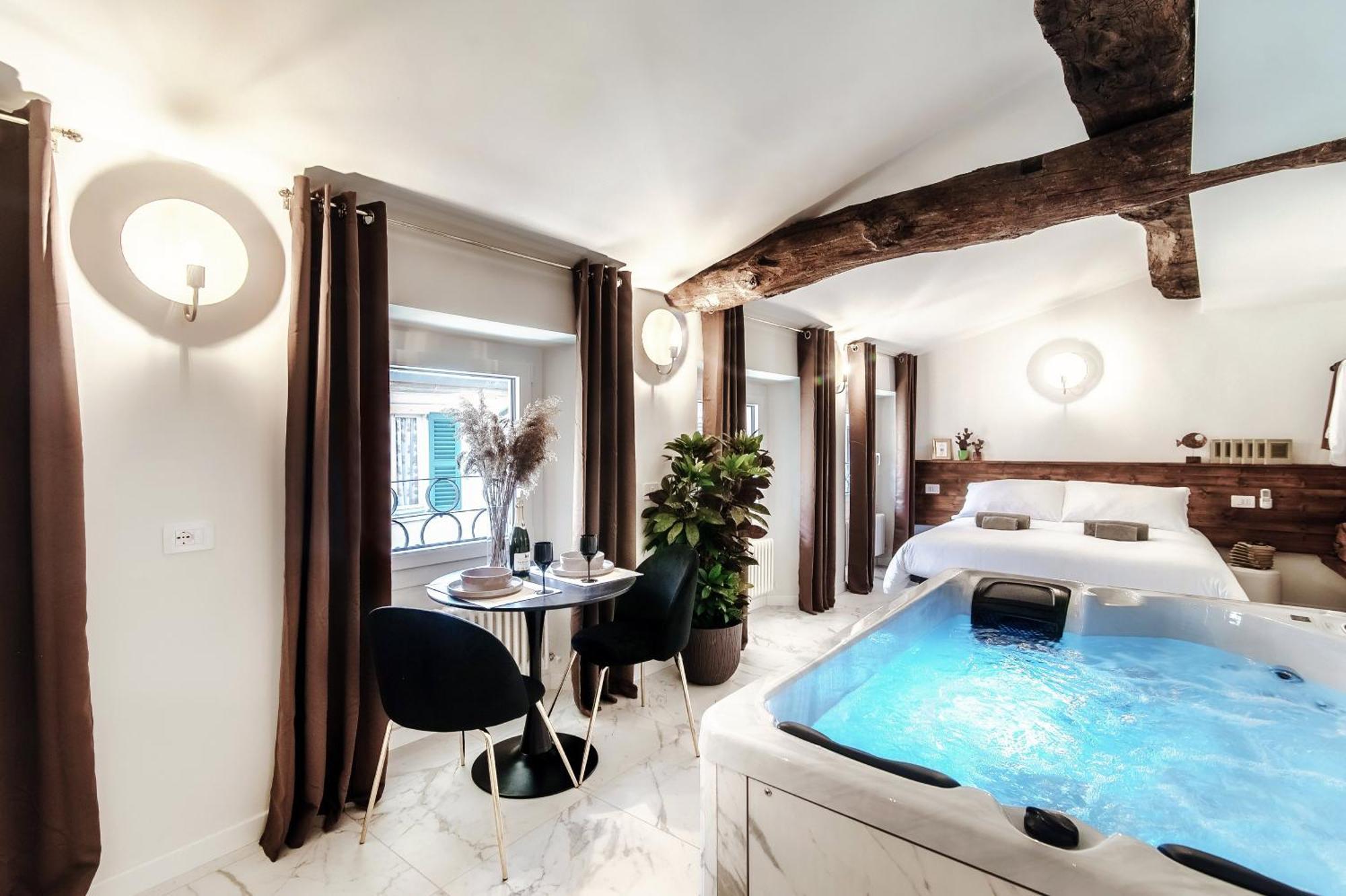 Sahara & Amazzonia Luxury Rooms- The House Of Travelers Комо Екстер'єр фото