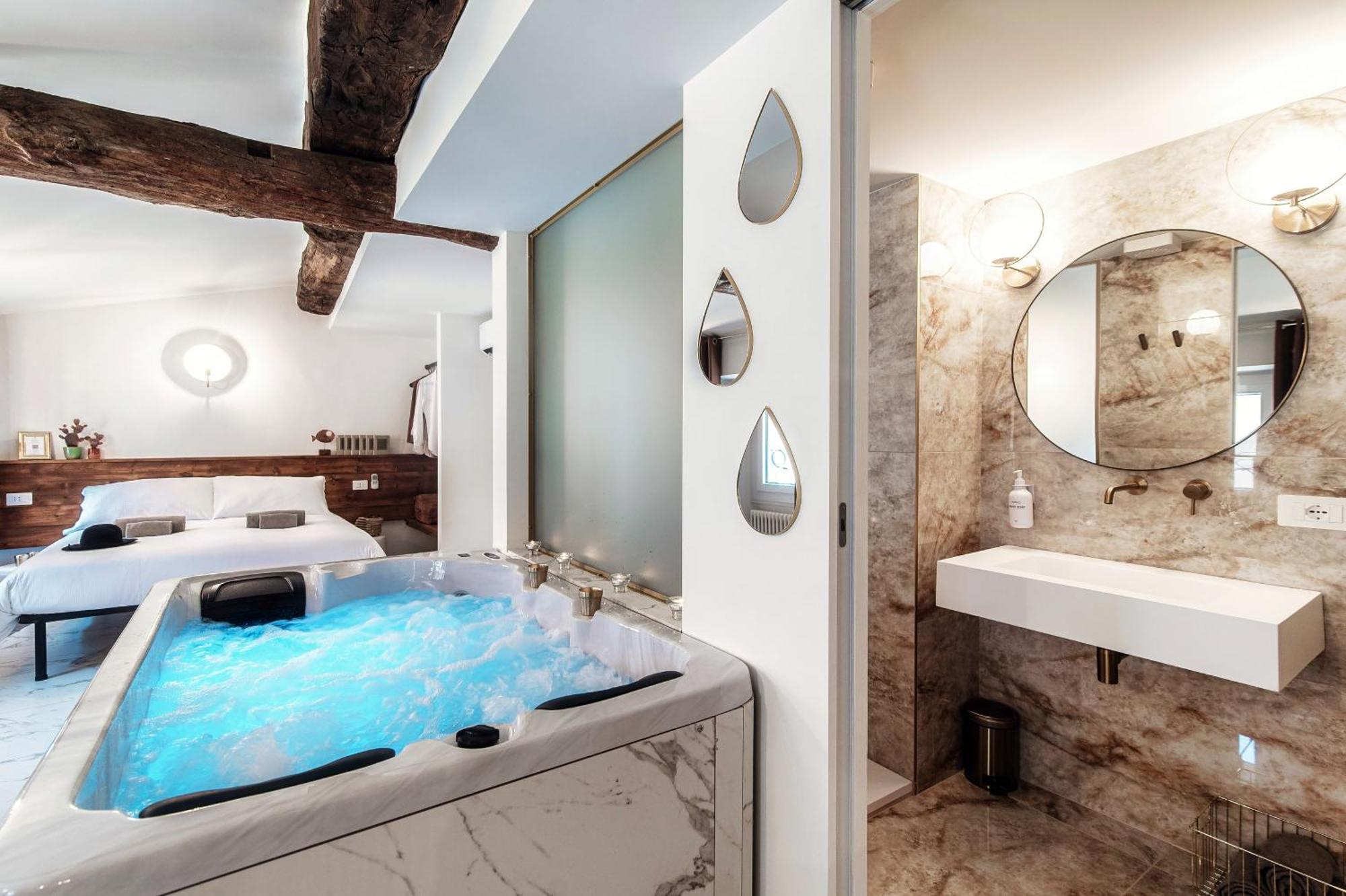 Sahara & Amazzonia Luxury Rooms- The House Of Travelers Комо Екстер'єр фото